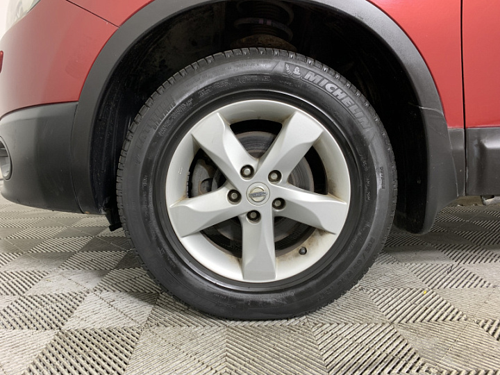 NISSAN Qashqai 2, 2011 года, Механика, КРАСНЫЙ