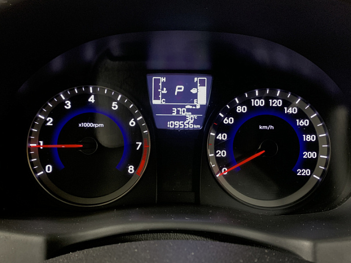 HYUNDAI Solaris 1.6, 2016 года, Автоматическая, СИНИЙ