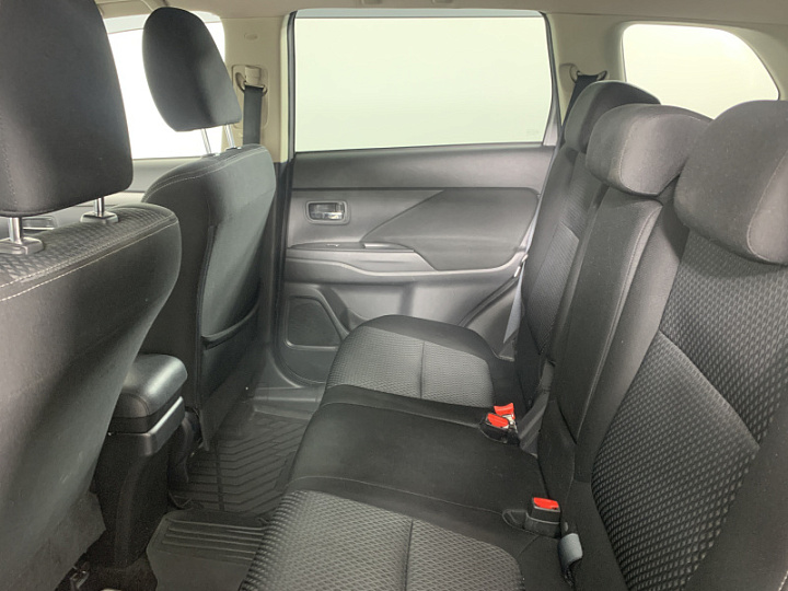MITSUBISHI Outlander 2, 2018 года, Вариатор, Серебристый