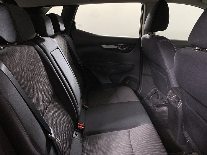 Nissan Qashqai 2, 2014 года, Вариатор, Красный