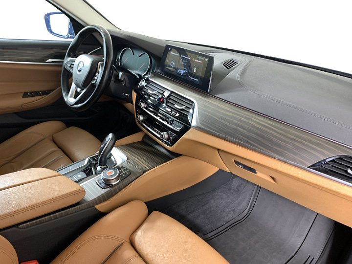 BMW 5 серии 3, 2018 года, Автоматическая, ТЕМНО-СИНИЙ