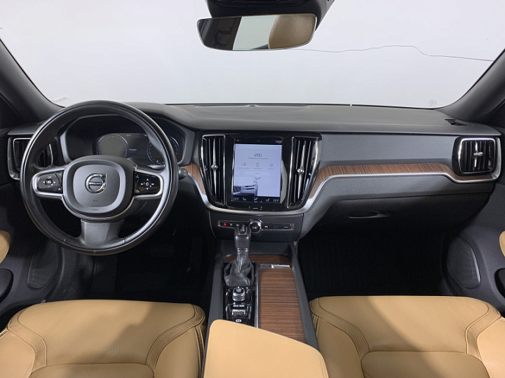 VOLVO V60 Cross Country 2, 2019 года, Автоматическая, Серо-зеленый