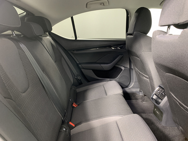 SKODA Octavia 1.4, 2021 года, Автоматическая, СЕРЫЙ