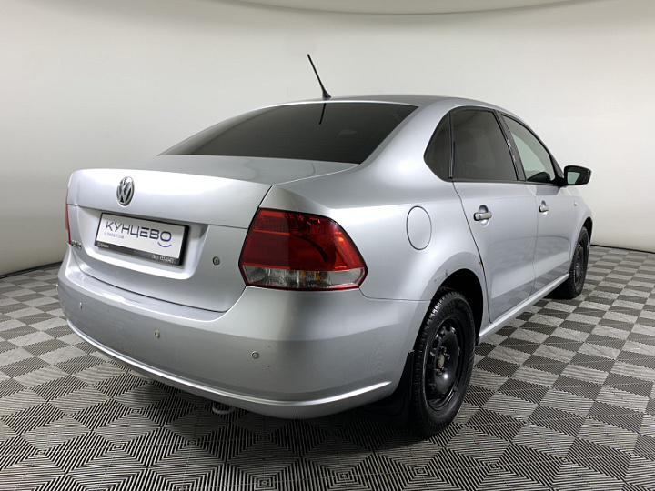 VOLKSWAGEN Polo 1.6, 2011 года, Механика, Серебристый