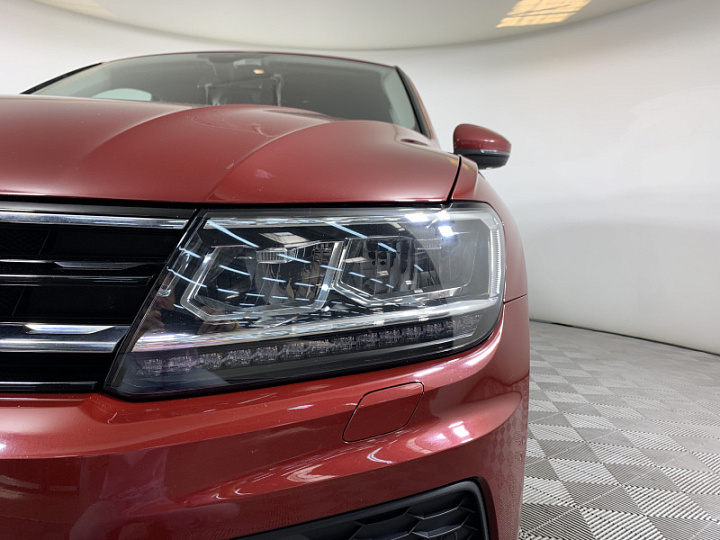 VOLKSWAGEN Tiguan 1.4, 2020 года, Робот, КРАСНЫЙ