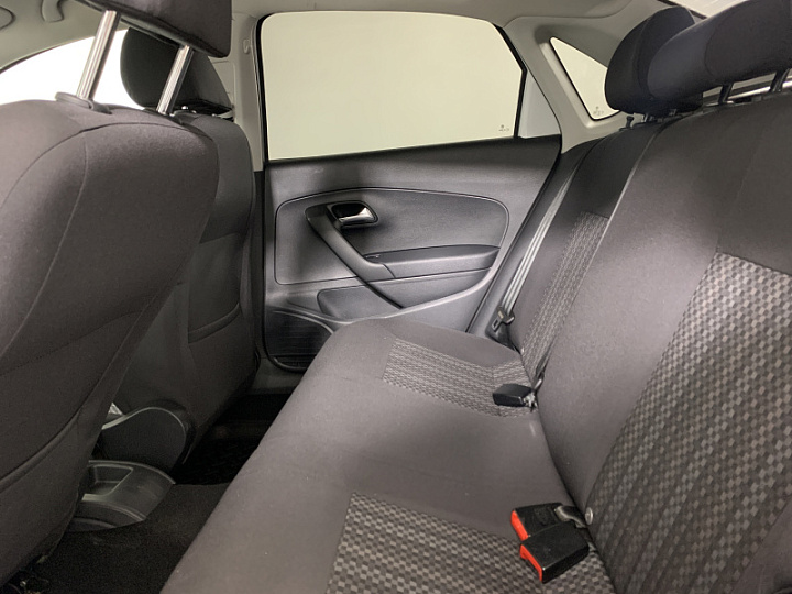 VOLKSWAGEN Polo 1.6, 2019 года, Автоматическая, БЕЛЫЙ