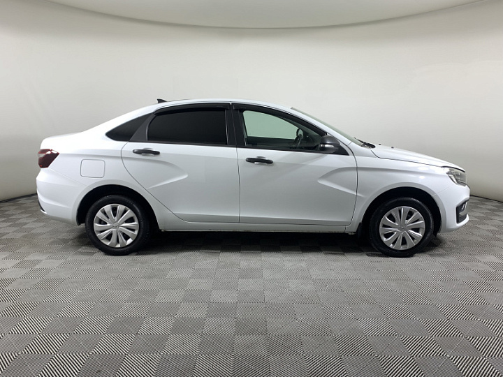 LADA (ВАЗ) Vesta 1.6, 2024 года, Механика, Белый