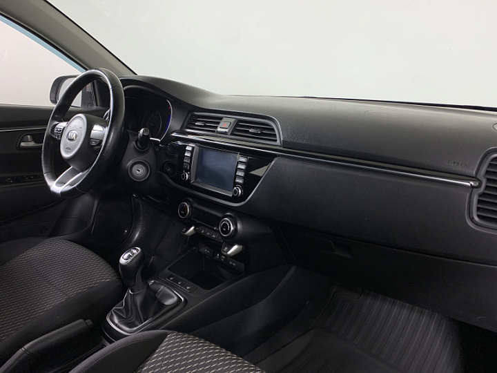 KIA Rio X-Line 1.6, 2018 года, Механика, СВЕТЛО-КОРИЧНЕВЫЙ