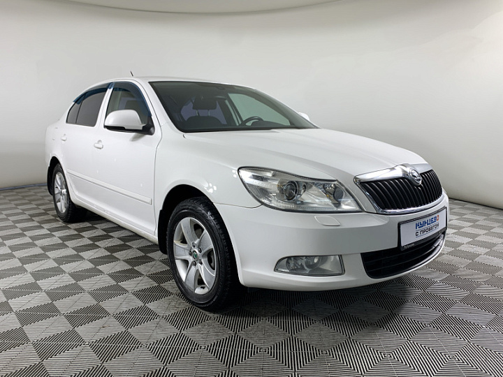 SKODA Octavia 2, 2012 года, Автоматическая, БЕЛЫЙ