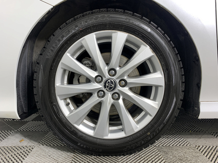 TOYOTA Camry 2.5, 2018 года, Автоматическая, БЕЛЫЙ
