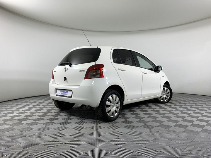 TOYOTA Yaris 1.3, 2008 года, Робот, БЕЛЫЙ