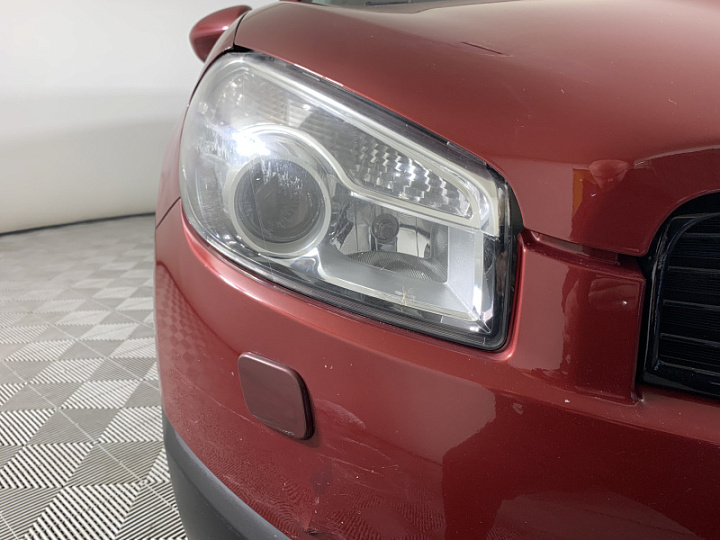 NISSAN Qashqai 2, 2011 года, Механика, КРАСНЫЙ