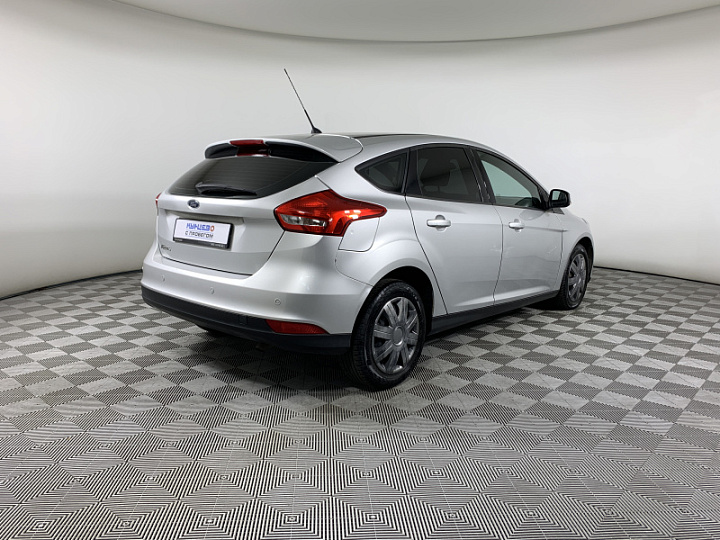 FORD Focus 1.6, 2016 года, Робот, Серебристый