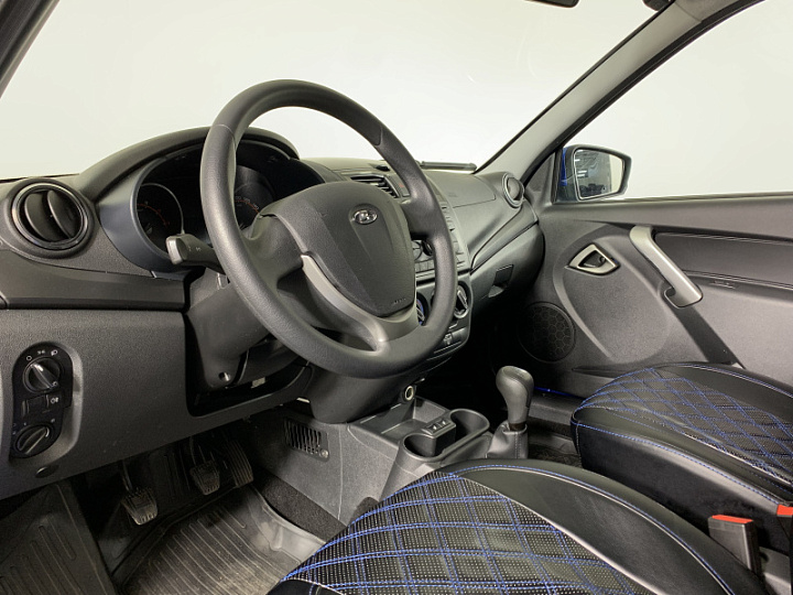Lada Granta 1.6, 2021 года, Механика, СИНИЙ
