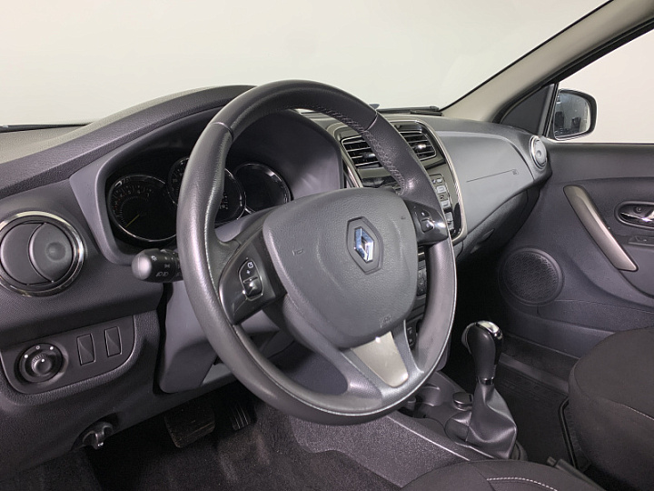 RENAULT Sandero Stepway 1.6, 2015 года, Автоматическая, БЕЖЕВЫЙ