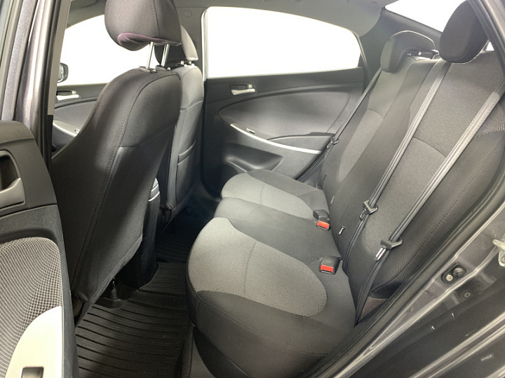 Hyundai Solaris 1.4, 2013 года, Автоматическая, Серый