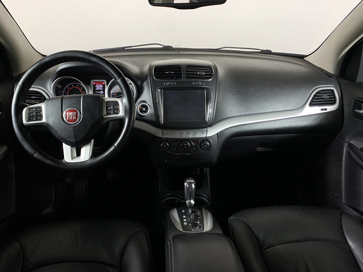 Fiat Freemont 2.4, 2013 года, Автоматическая, Черный