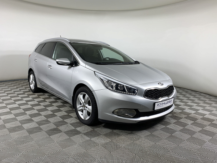 KIA Ceed 1.6, 2013 года, Автоматическая, Серебристый