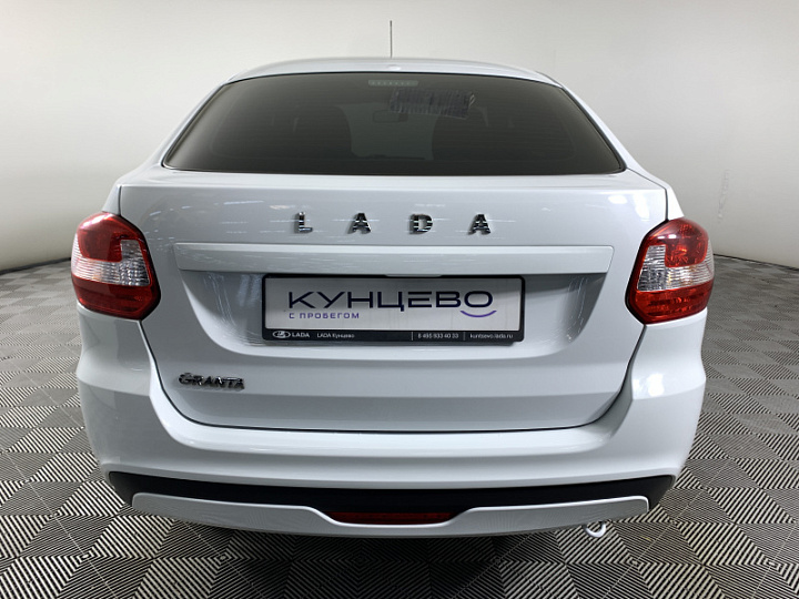 Lada Granta 1.6, 2023 года, Механика, БЕЛЫЙ