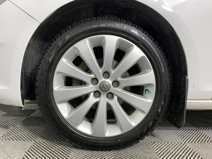 OPEL Astra 1.6, 2014 года, Автоматическая, БЕЛЫЙ