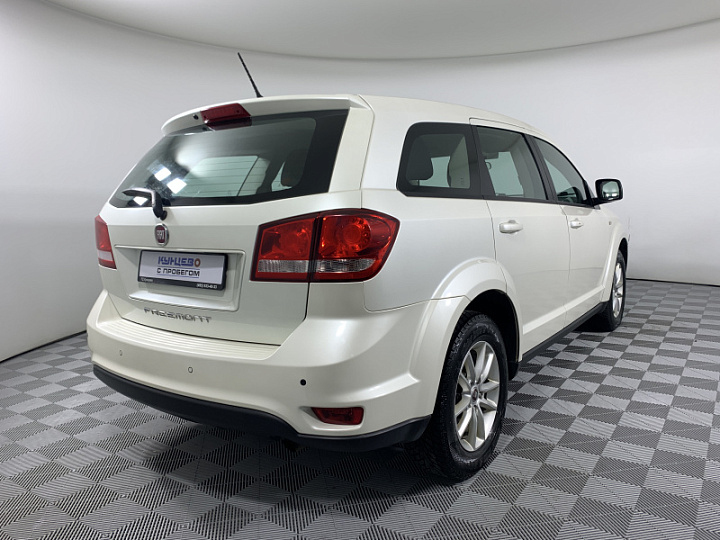 FIAT Freemont 2.4, 2013 года, Автоматическая, БЕЛЫЙ