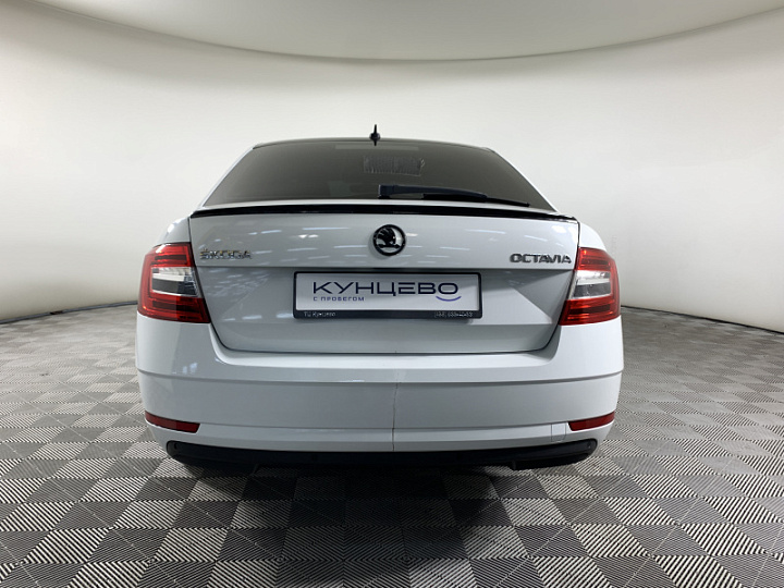 SKODA Octavia 1.8, 2019 года, Робот, БЕЛЫЙ
