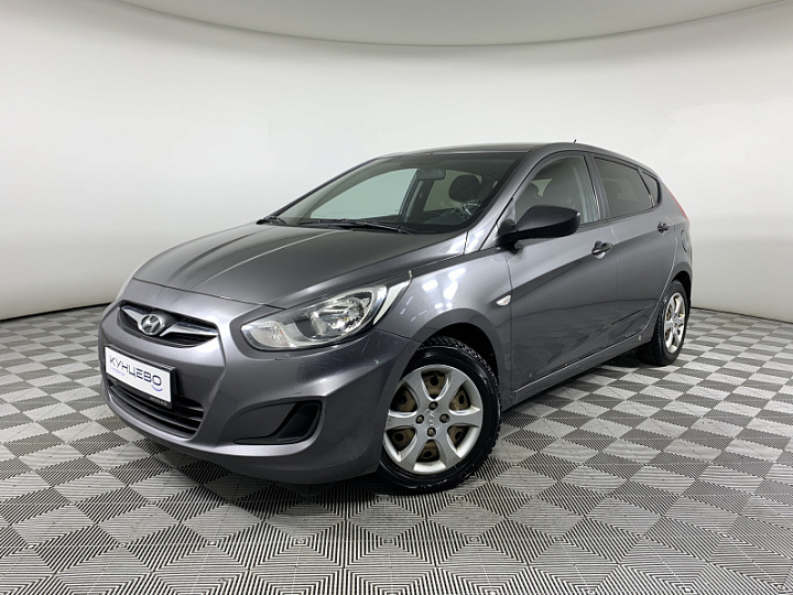 HYUNDAI Solaris 1.4, 2013 года, Автоматическая, Черно-Серый