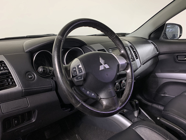 MITSUBISHI Outlander 2.4, 2012 года, Вариатор, ЧЕРНЫЙ
