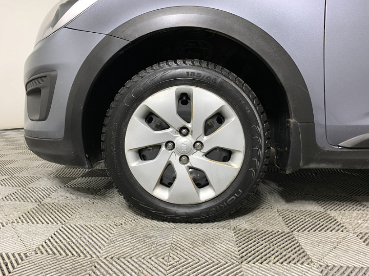 KIA Rio 1.6, 2019 года, Автоматическая, Светло серый