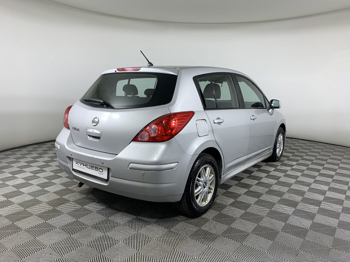 NISSAN Tiida 1.6, 2011 года, Автоматическая, Серебристый