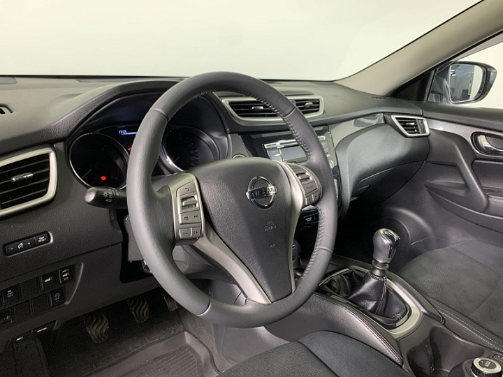 NISSAN X-Trail 1.6, 2017 года, Механика, БЕЛЫЙ