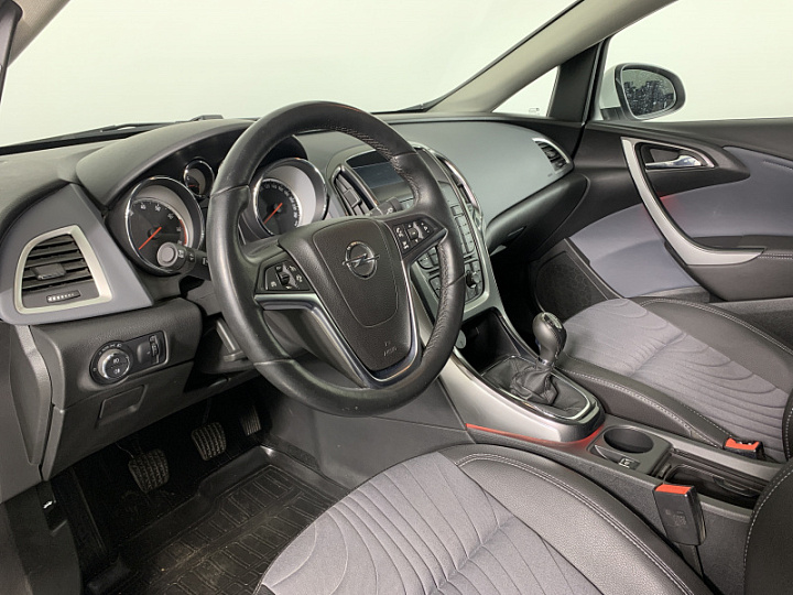 OPEL Astra 1.6, 2012 года, Механика, БЕЛЫЙ