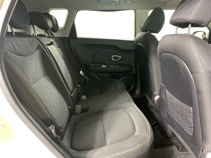 KIA Soul 1.6, 2015 года, Автоматическая, Бежевый