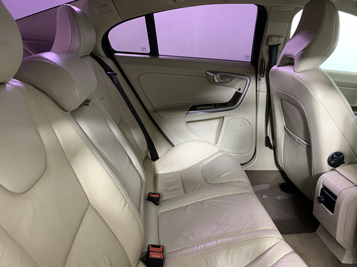 VOLVO S60 1.6, 2012 года, Робот, ЧЕРНЫЙ