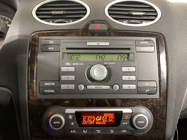 FORD Focus 1.6, 2007 года, Автоматическая, Серебристый