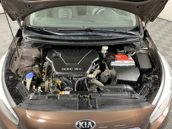 KIA Ceed 1.6, 2013 года, Механика, КОРИЧНЕВЫЙ
