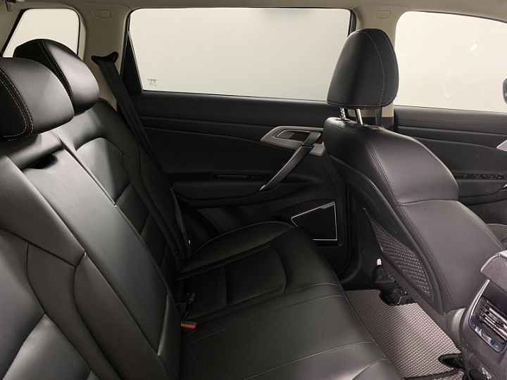 GEELY Atlas 1.8, 2018 года, Автоматическая, БЕЖЕВЫЙ