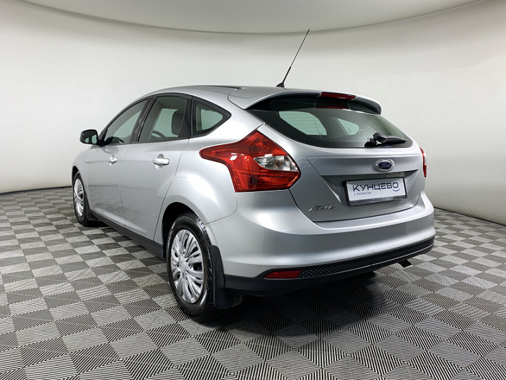 FORD Focus 1.6, 2014 года, Робот, Серебристый