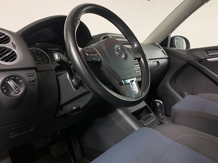 VOLKSWAGEN Tiguan 2, 2013 года, Автоматическая, ЧЕРНЫЙ