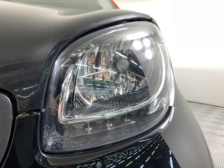 SMART Forfour 1, 2016 года, Робот, ЧЕРНЫЙ