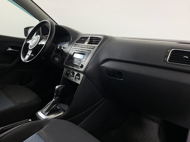 VOLKSWAGEN Polo 1.6, 2013 года, Автоматическая, ЧЕРНЫЙ