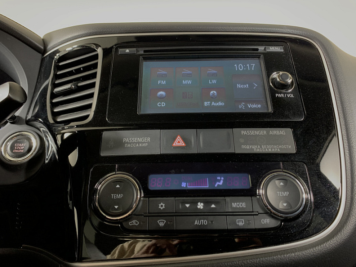 MITSUBISHI Outlander 2.4, 2016 года, Вариатор, ЧЕРНЫЙ