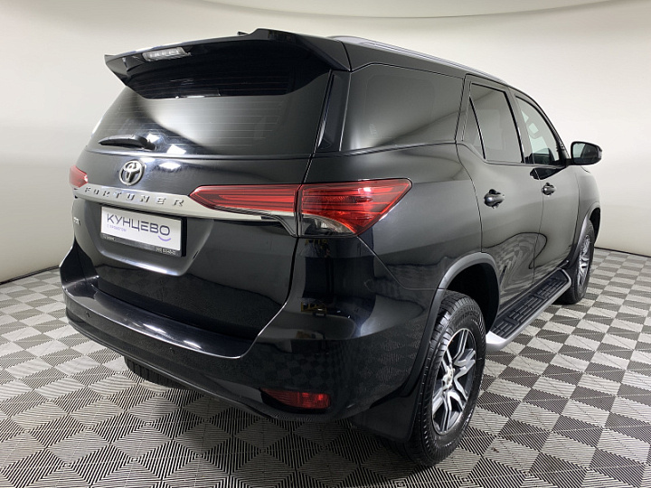Toyota Fortuner 2.8, 2019 года, Автоматическая, Черный