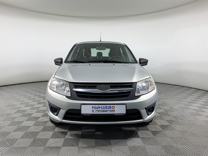 Lada Granta 1.6, 2016 года, Механика, Серебристый