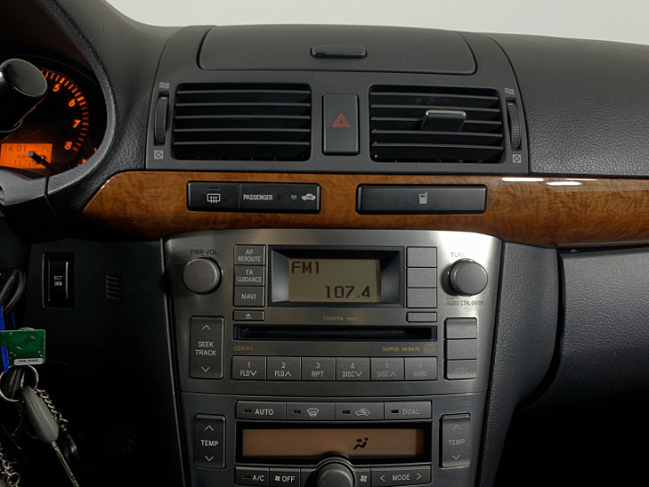 TOYOTA Avensis 2, 2008 года, Автоматическая, Серебристый