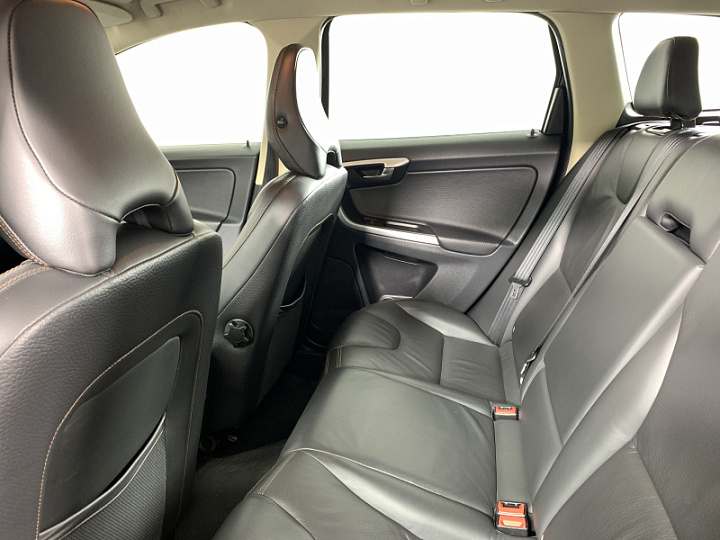 VOLVO XC60 2, 2011 года, Автоматическая, ТЕМНО-СЕРЫЙ