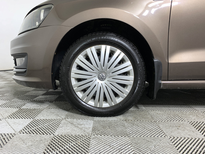 VOLKSWAGEN Polo 1.6, 2017 года, Автоматическая, КОРИЧНЕВЫЙ