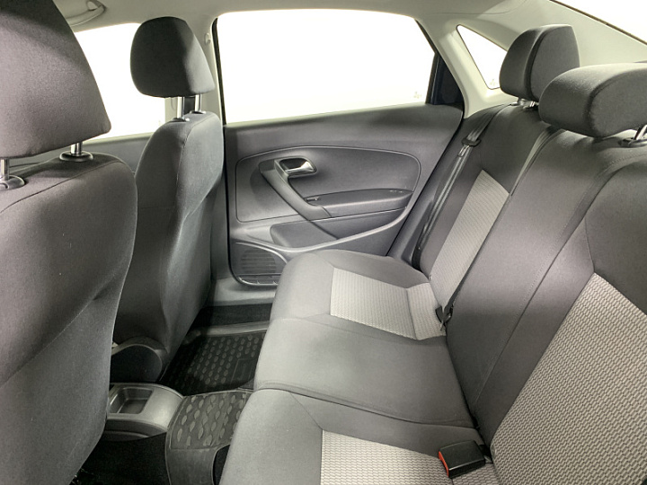 VOLKSWAGEN Polo 1.6, 2013 года, Автоматическая, ТЕМНО-СИНИЙ