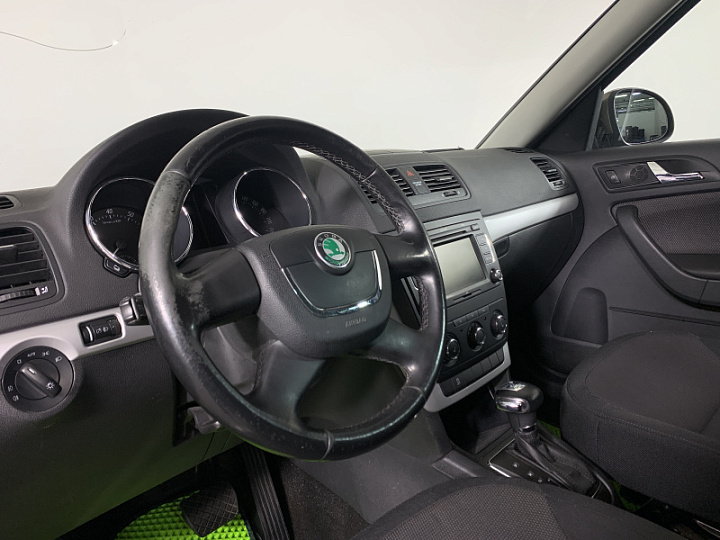 SKODA Yeti 1.2, 2012 года, Робот, СВЕТЛО-КОРИЧНЕВЫЙ