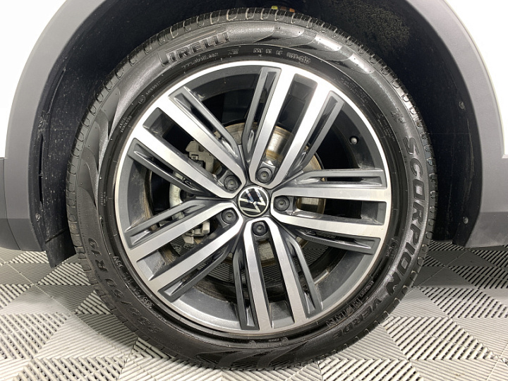 VOLKSWAGEN Tiguan 2, 2022 года, Робот, БЕЛЫЙ